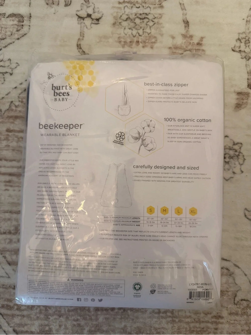 burt's bees baby Black & White Star Beekeeper Wearable Blanket  sleep sack